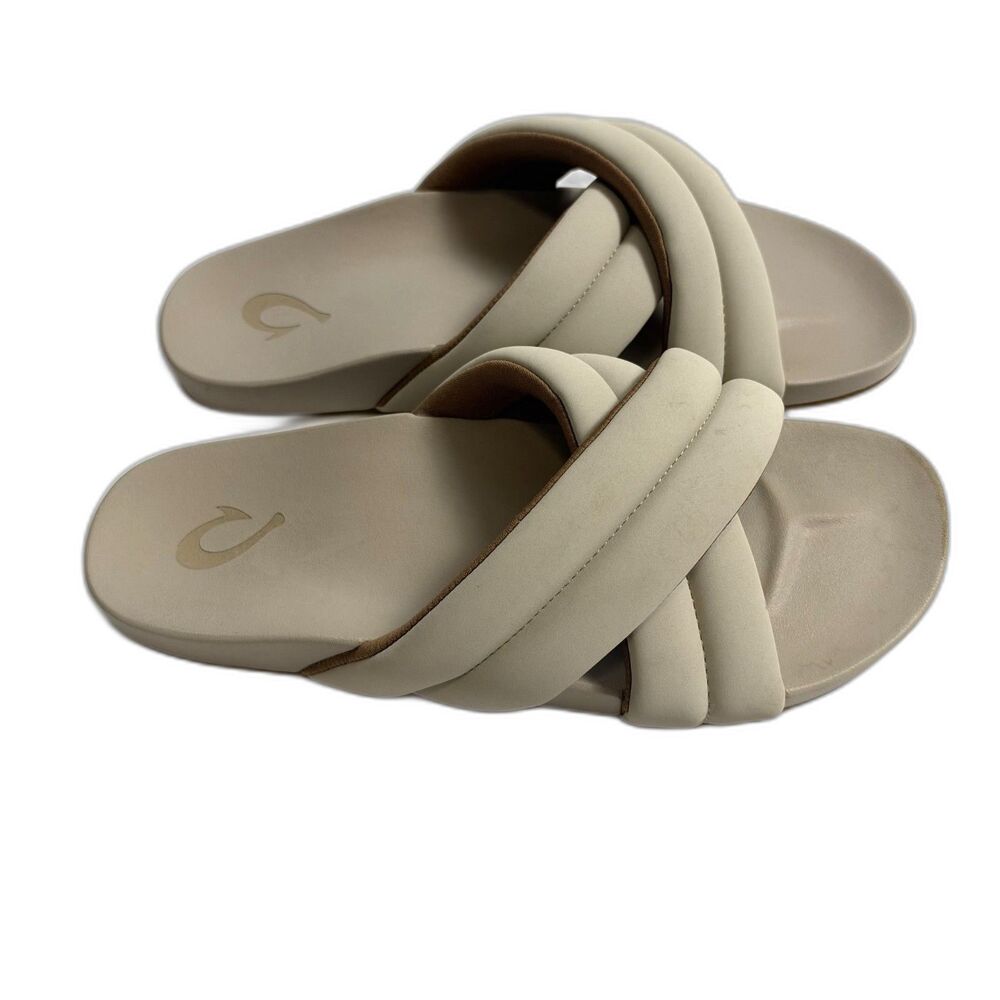 Size 8 Olukai Hila Sandals slides ergonomic light tan/ cream slip proof sole
